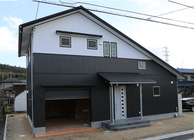 通り土間で薪ストーブと豊に暮らす家